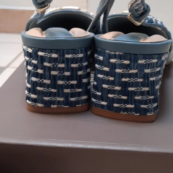 Franco Sarto Textured Blue Slingback Heels Sz 6.5 - Picture 4 of 9